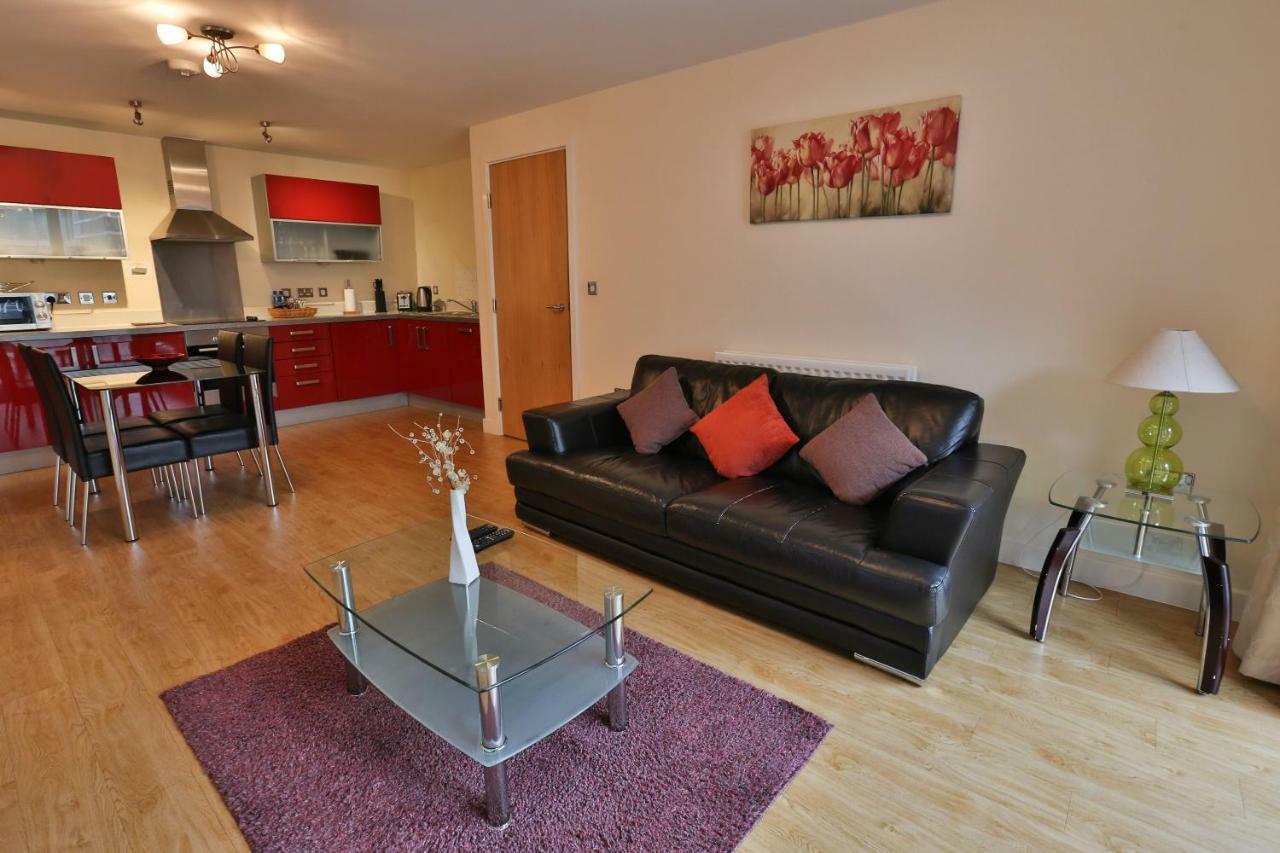 Istay At Vizion - Fully Equipped Modern Serviced With Balconies, Self Check-in, Superfast Broadband & Netflix, Free Underground Parking, 24h Security, Rooftop Gardens, Located In Mk *