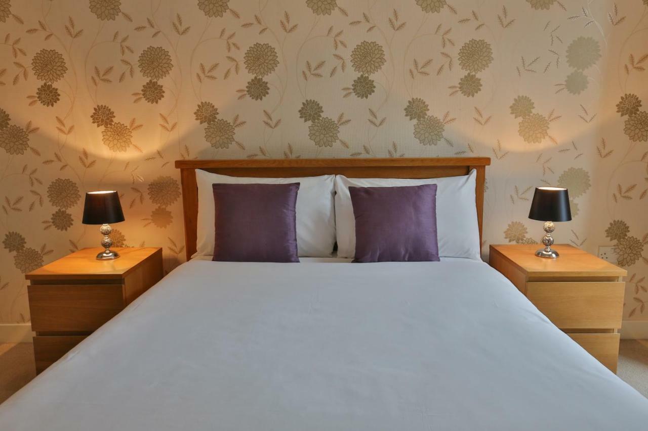 Apartment Istay At Vizion - Fully Equipped Modern Serviced With Balconies, Self Check-in, Superfast Broadband & Netflix, Free Underground Parking, 24h Security, Rooftop Gardens, Located In Mk Milton Keynes